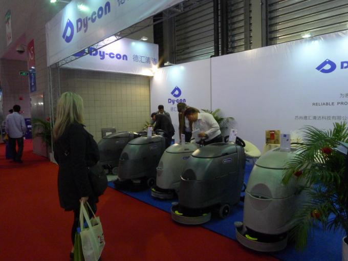 Máquinas comerciales profesionales de la limpieza del piso del OEM, máquina comercial del depurador del piso 0